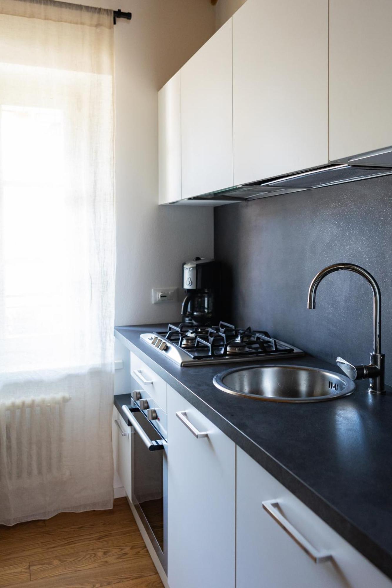 Double Private Parking, 2 Bedrooms & 2 Bathrooms - Elegant Apartment In Old Town Udine Dış mekan fotoğraf